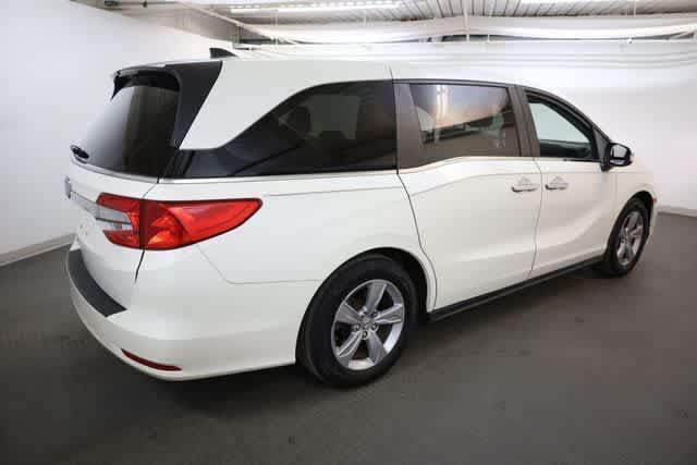 Thumbnail: 2018 Honda Odyssey - 8