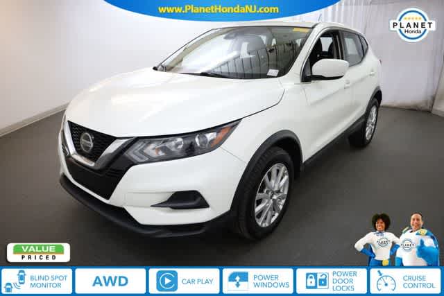 Thumbnail: 2020 Nissan Rogue Sport - 1