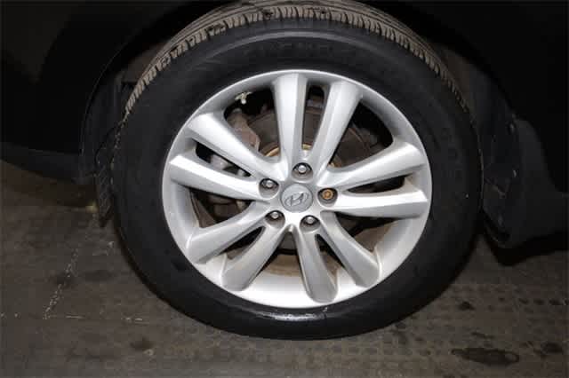 Thumbnail: 2011 Hyundai Tucson - 33