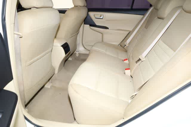 Thumbnail: 2017 Toyota Camry - 18