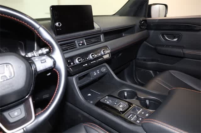 Thumbnail: 2024 Honda Pilot - 23