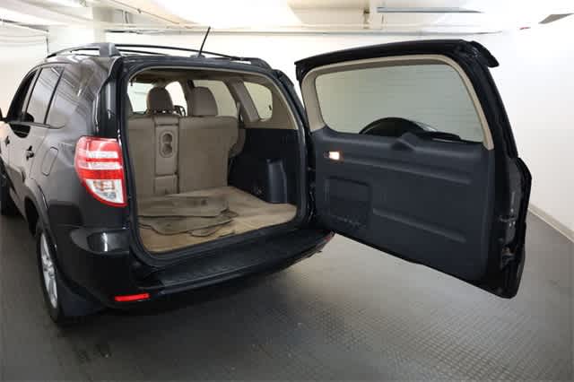 Thumbnail: 2012 Toyota RAV4 - 32