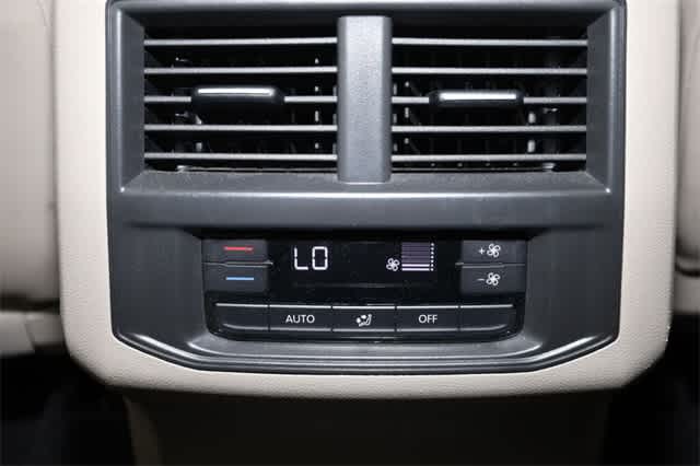 Thumbnail: 2021 Volkswagen Atlas - 36