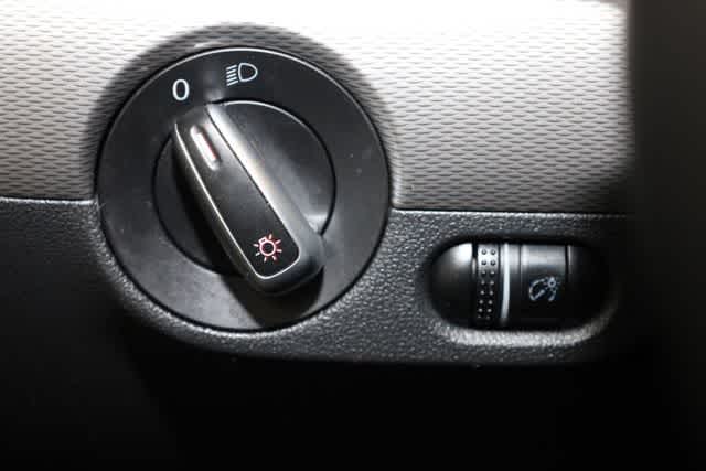 Thumbnail: 2017 Volkswagen Jetta - 26