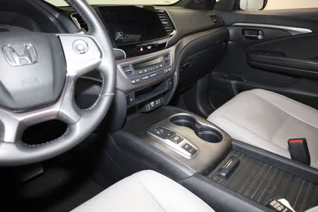 Thumbnail: 2019 Honda Passport - 16