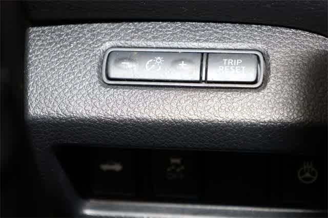 Thumbnail: 2016 Nissan Altima - 26