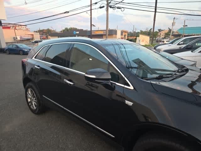 Thumbnail: 2022 Cadillac XT5 - 17
