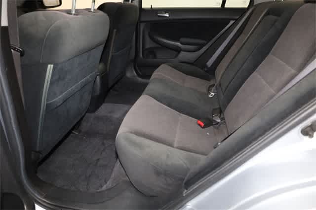 Thumbnail: 2004 Honda Accord - 21