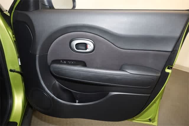 Thumbnail: 2015 Kia Soul - 22