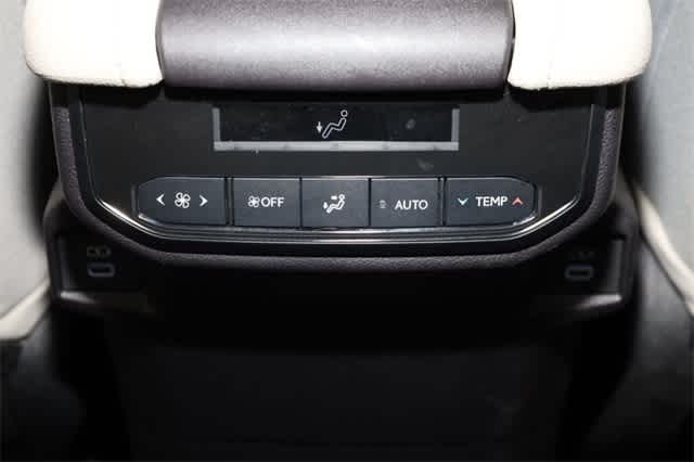 Thumbnail: 2025 Toyota Grand Highlander - 36