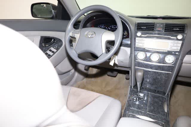 Thumbnail: 2010 Toyota Camry - 20