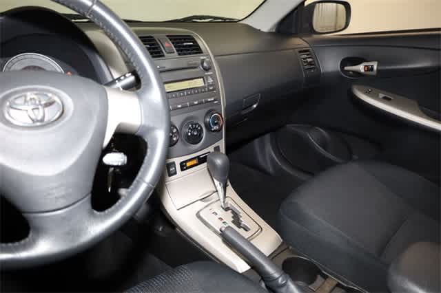Thumbnail: 2010 Toyota Corolla - 23