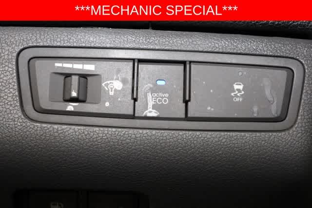 Thumbnail: 2013 Hyundai Sonata - 18