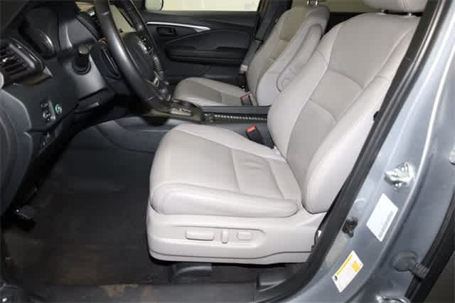 Thumbnail: 2023 Honda Passport - 15