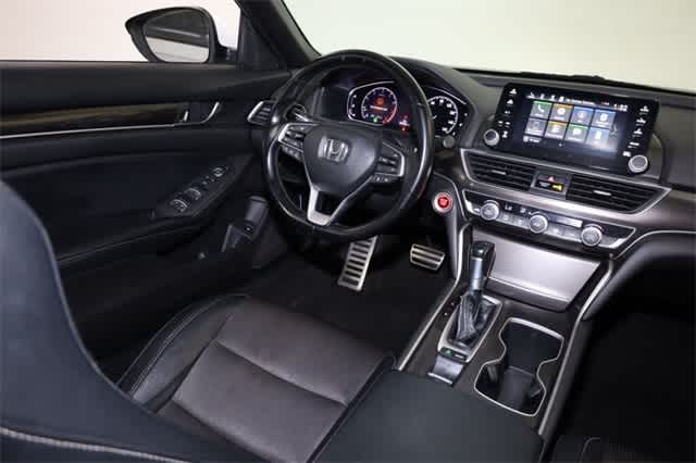 Thumbnail: 2018 Honda Accord - 16