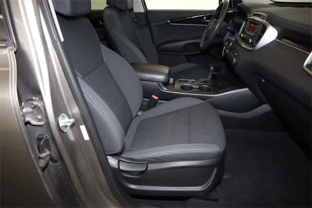 Thumbnail: 2017 Kia Sorento - 20