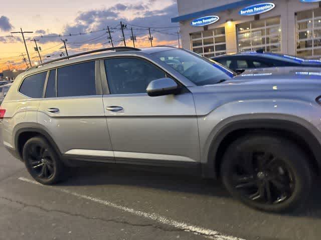 Thumbnail: 2022 Volkswagen Atlas - 15