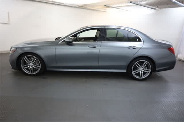Thumbnail: 2017 Mercedes-Benz E-Class - 3
