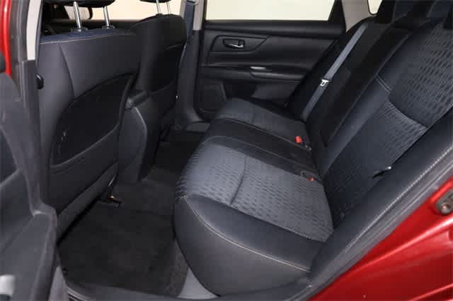 Thumbnail: 2016 Nissan Altima - 21