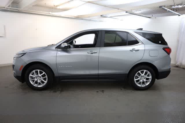 Thumbnail: 2024 Chevrolet Equinox - 3