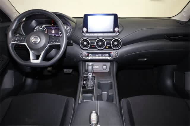Thumbnail: 2020 Nissan Sentra - 17
