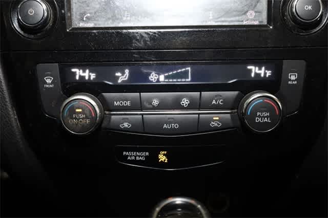 Thumbnail: 2019 Nissan Rogue - 31