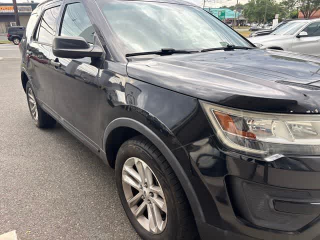 Thumbnail: 2016 Ford Explorer - 18