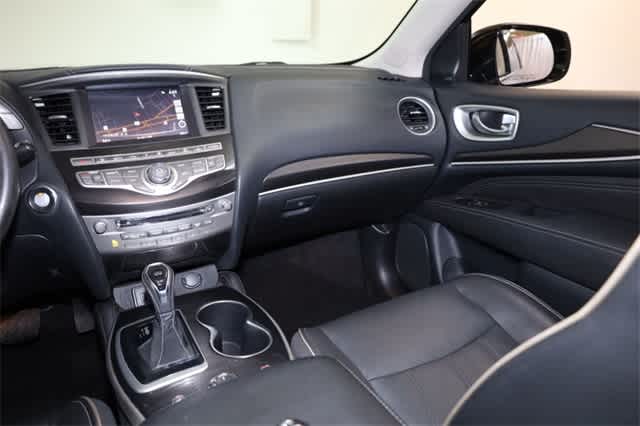 Thumbnail: 2020 INFINITI QX60 - 18