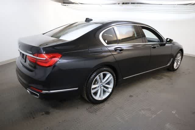 Thumbnail: 2016 BMW 7 Series - 8