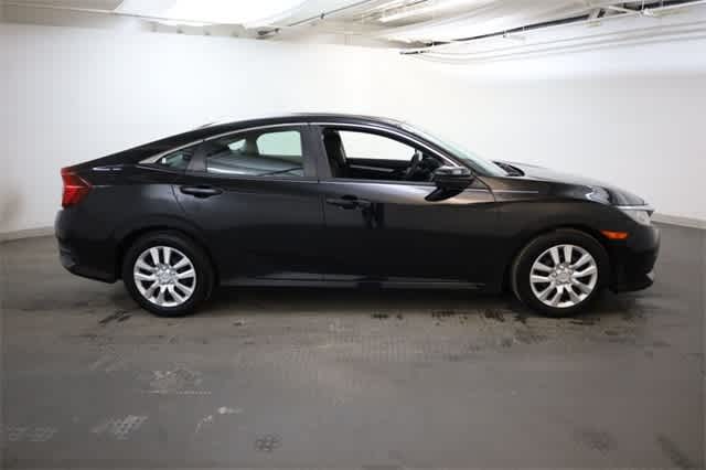 Thumbnail: 2017 Honda Civic - 9