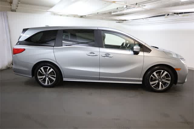 Thumbnail: 2022 Honda Odyssey - 9