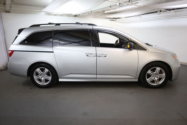 Thumbnail: 2011 Honda Odyssey - 9