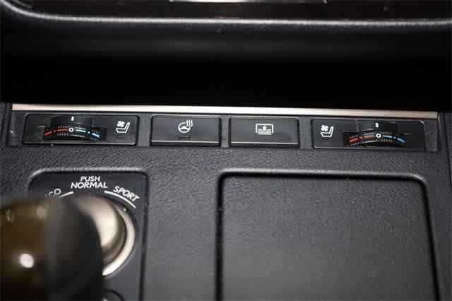 Thumbnail: 2014 Lexus ES - 34