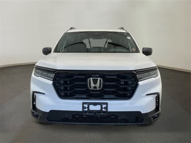 Thumbnail: 2025 Honda Pilot - 10