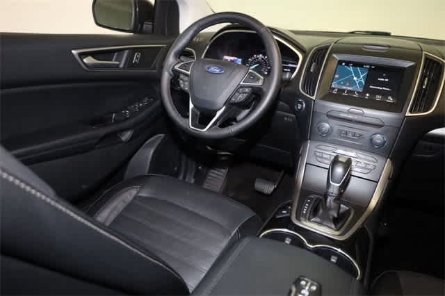2016 Ford Edge SEL 16