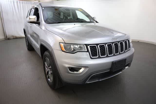 Thumbnail: 2017 Jeep Grand Cherokee - 11