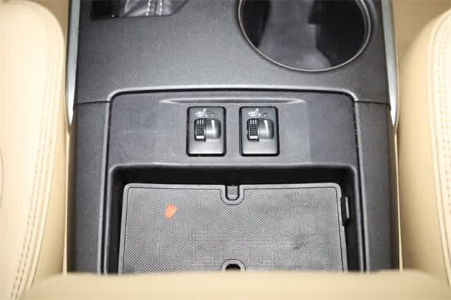 Thumbnail: 2017 Toyota Camry - 33