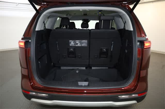 Thumbnail: 2022 Kia Carnival - 39
