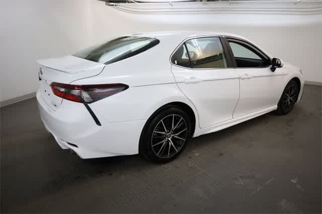 Thumbnail: 2023 Toyota Camry - 8