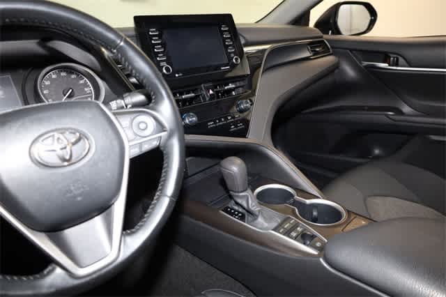 Thumbnail: 2022 Toyota Camry - 23