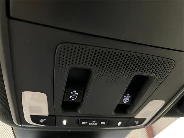 Thumbnail: 2025 Honda Pilot - 27