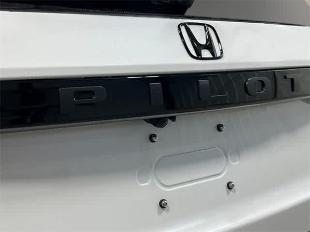 Thumbnail: 2026 Honda Pilot - 10