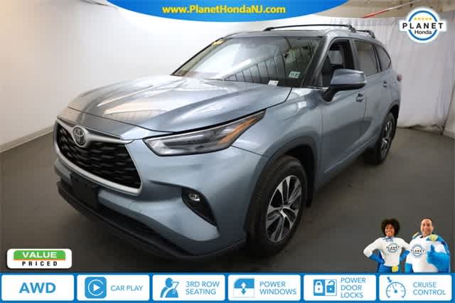 Thumbnail: 2023 Toyota Highlander - 1