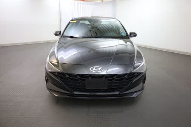 Thumbnail: 2021 Hyundai Elantra - 12