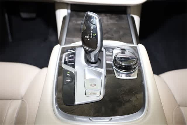 Thumbnail: 2018 BMW 7 Series - 34