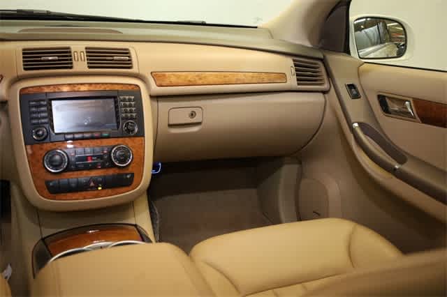 Thumbnail: 2008 Mercedes-Benz R-Class - 28