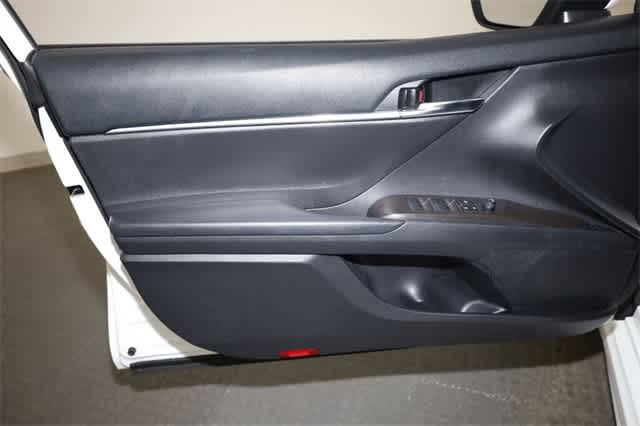 Thumbnail: 2023 Toyota Camry - 13