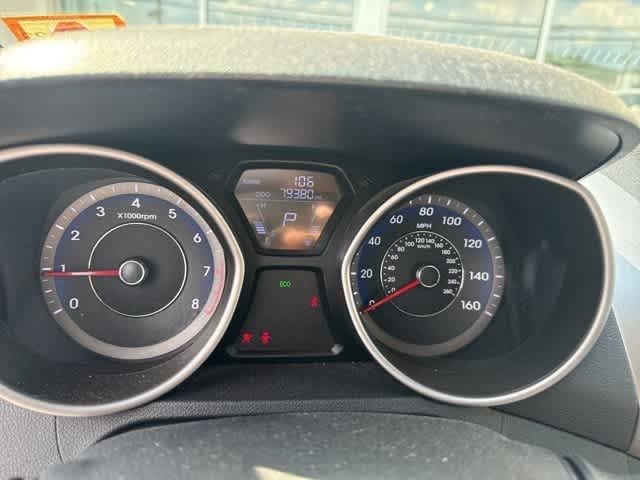 Thumbnail: 2013 Hyundai Elantra - 13