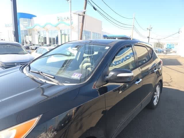 Thumbnail: 2011 Hyundai Tucson - 2