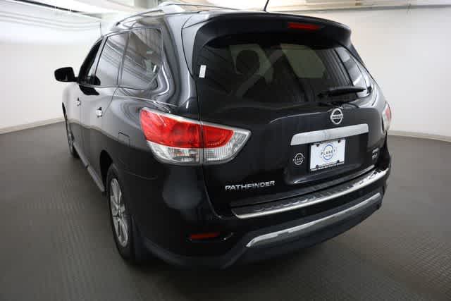 Thumbnail: 2015 Nissan Pathfinder - 5